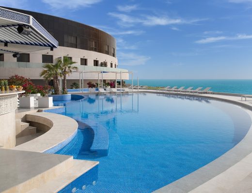 Ray Hotel by Cloud 7