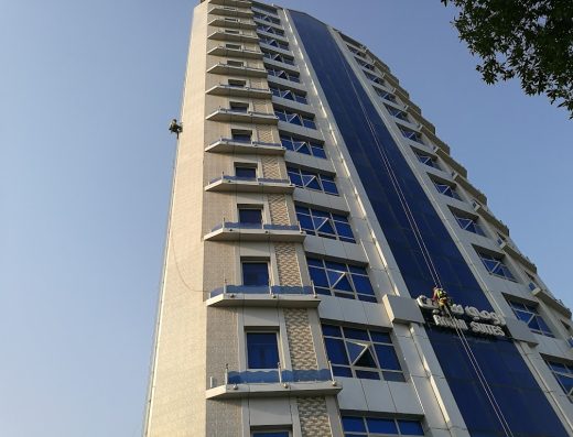 Roomi Suites Hotel